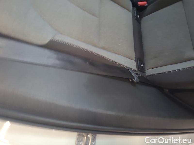 Volvo  XC 40  (2017->) XC40 B4 Momemntum Pro AT #5