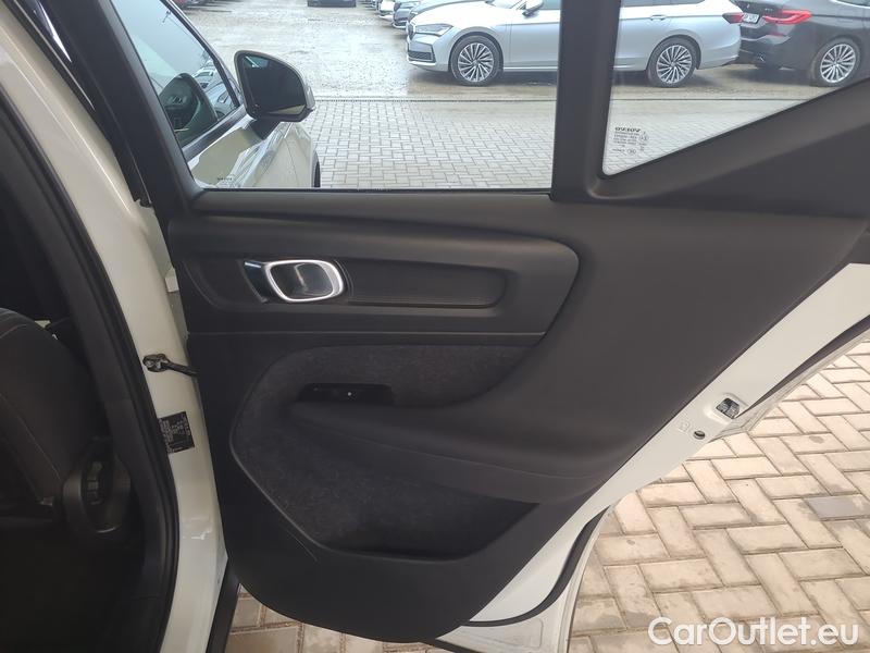  Volvo  XC 40  (2017->) XC40 B4 Momemntum Pro AT #6