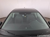  Volkswagen  Golf  VOLKSWAGEN / 2019 / 5P / BERLINA 2.0 TDI SCR 85KW LIFE DSG #93