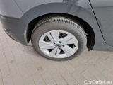  Volkswagen  Golf  VOLKSWAGEN / 2019 / 5P / BERLINA 2.0 TDI SCR 85KW LIFE DSG #144