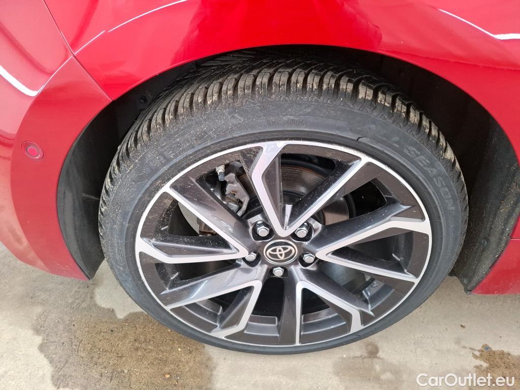  Toyota  Corolla TOYOTA  / 2018 / 5P / Berline Hybride 122h Collection #8