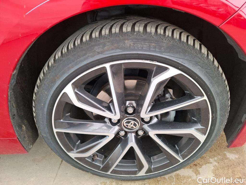  Toyota  Corolla TOYOTA  / 2018 / 5P / Berline Hybride 122h Collection #25