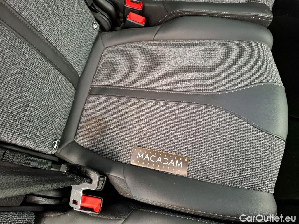  Peugeot  5008 PEUGEOT   2016  5P  SUV Puretech 180 EAT8 ALLURE BUSINESS #37
