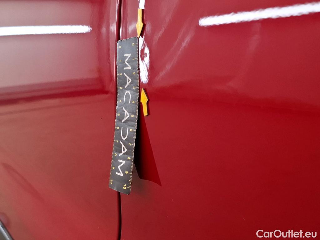  Toyota  Corolla TOYOTA  / 2018 / 5P / Berline Hybride 122h Collection #31