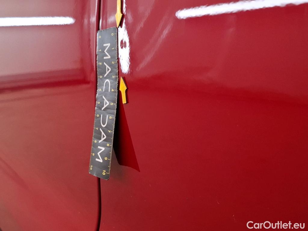  Toyota  Corolla TOYOTA  / 2018 / 5P / Berline Hybride 122h Collection #32