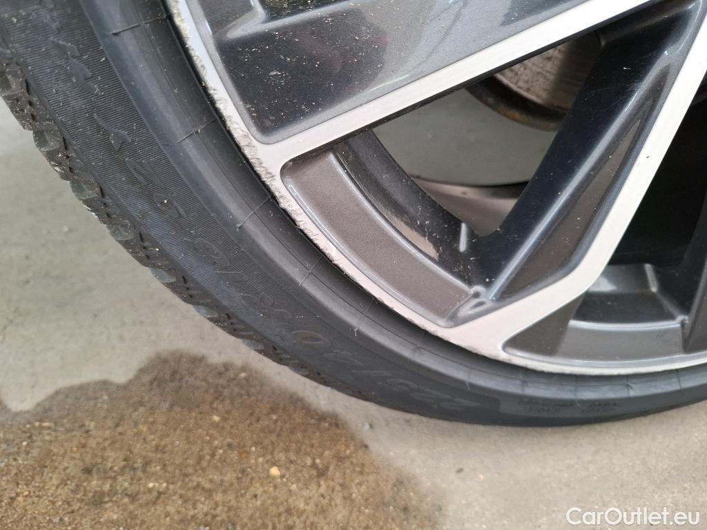  Toyota  Corolla TOYOTA  / 2018 / 5P / Berline Hybride 122h Collection #11