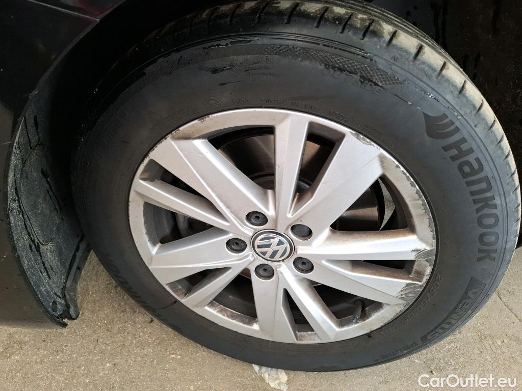  Volkswagen  Touran  IQ.Drive Start-Stop 2.0 TDI #4