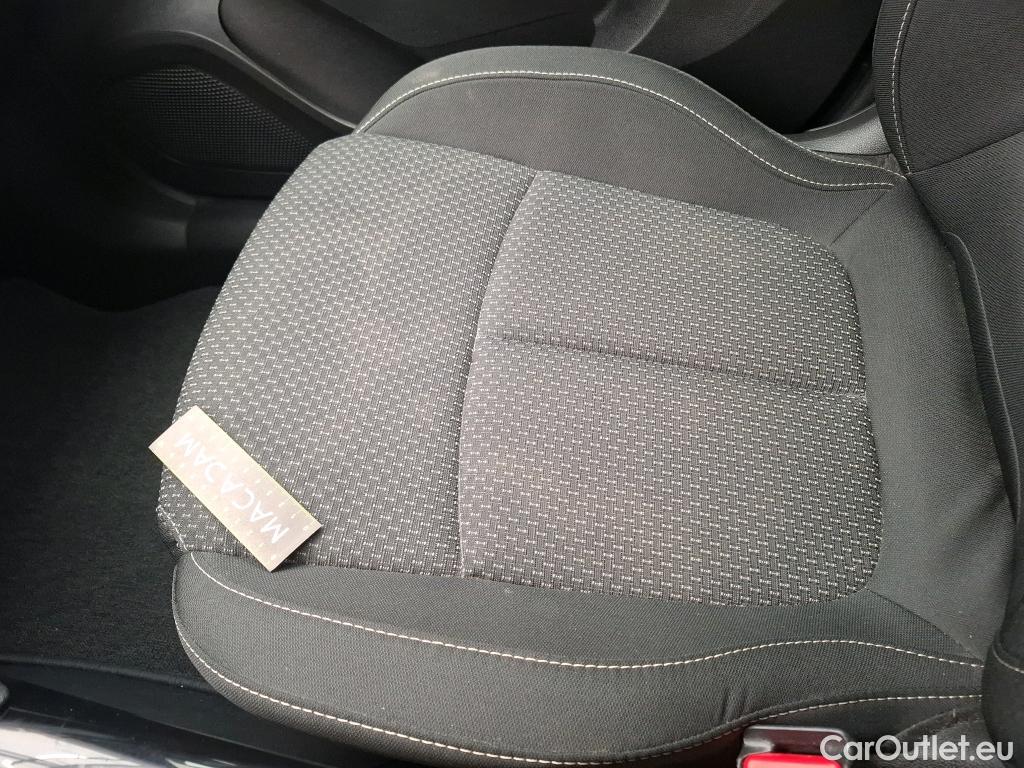  Renault  Kadjar RENAULT  / 2018 / 5P / Crossover Evolution dCi 115 EDC #31