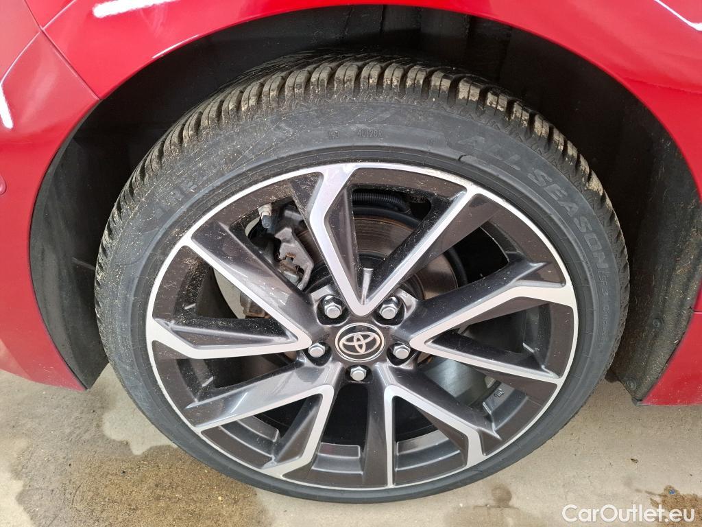  Toyota  Corolla TOYOTA  / 2018 / 5P / Berline Hybride 122h Collection #18
