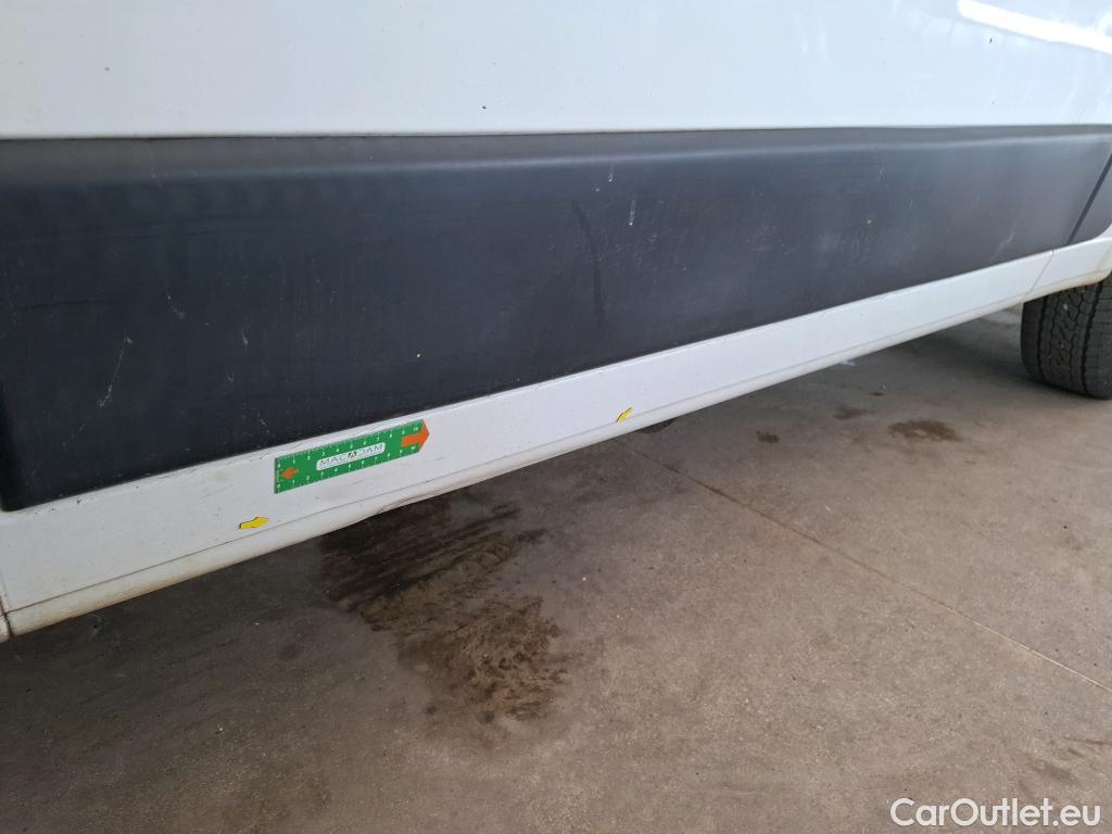  Peugeot  Boxer PEUGEOT  VU 4p Fourgon BLUEHDI 130 335 L2H2 CABINE APP #21