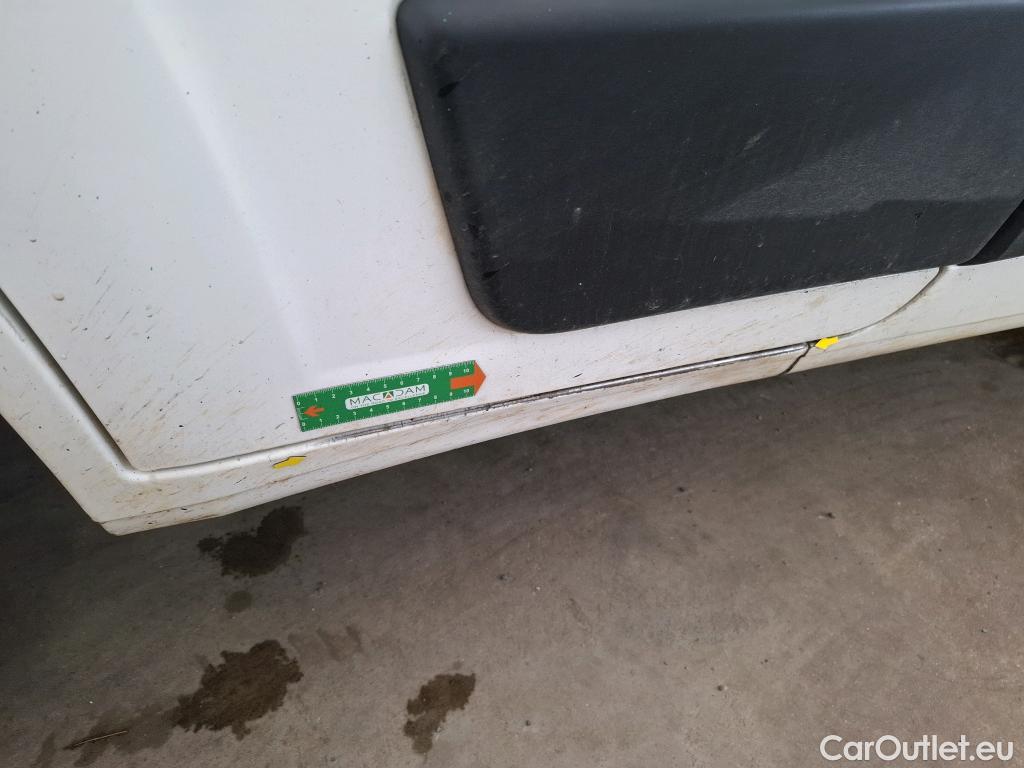  Peugeot  Boxer PEUGEOT  VU 4p Fourgon BLUEHDI 130 335 L2H2 CABINE APP #47