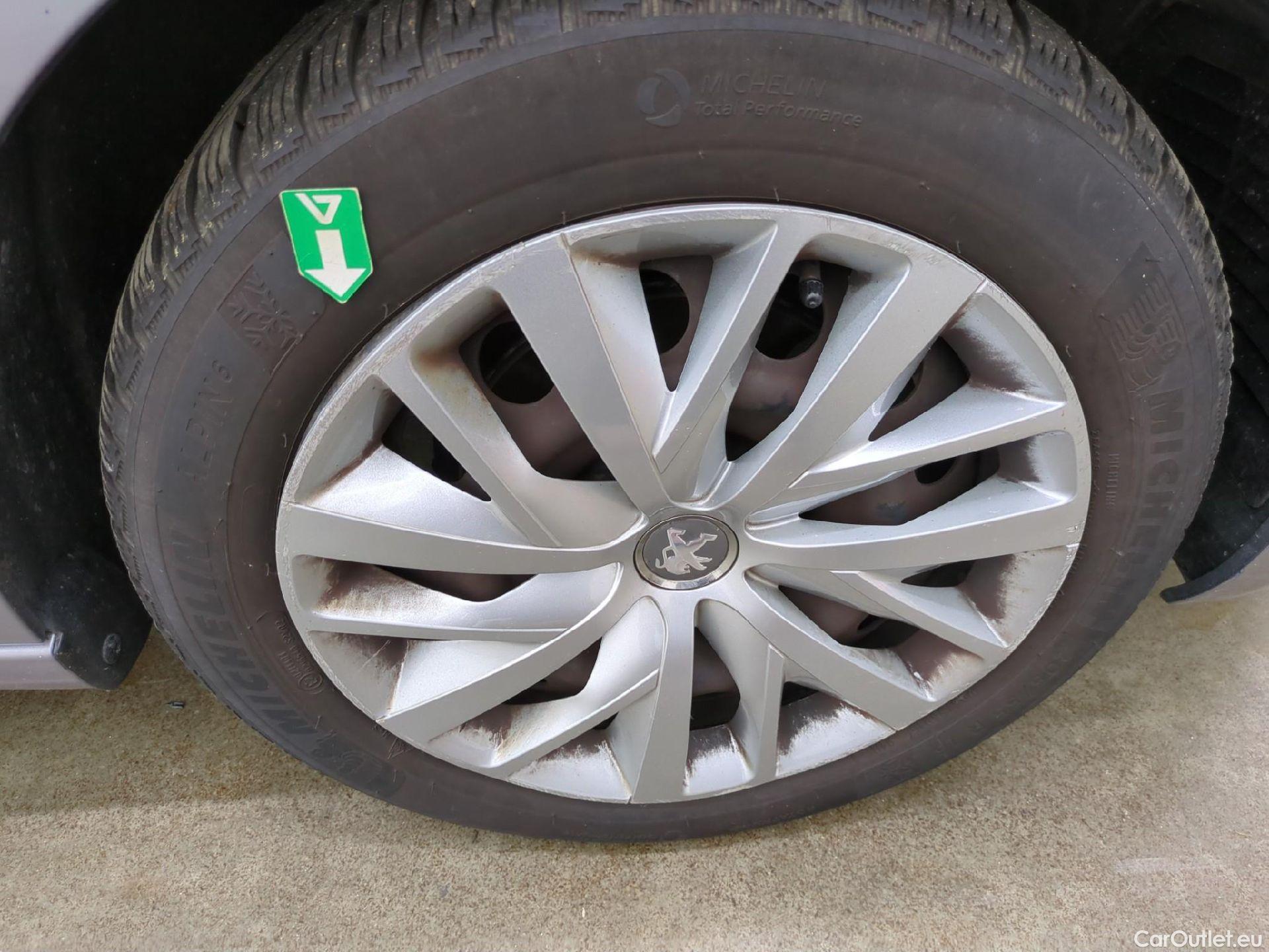  Peugeot  308  Premium Pack 1.5 HDI 100CV BVM6 E6dT #12