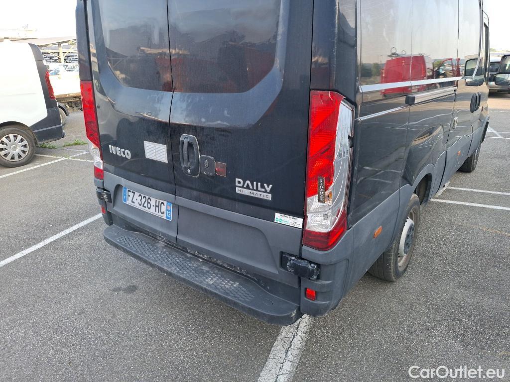  Iveco  Daily IVECO  / 2019 / 4P / Fourgon tôlé 3.0 35S18HA8 H2 3520L #3