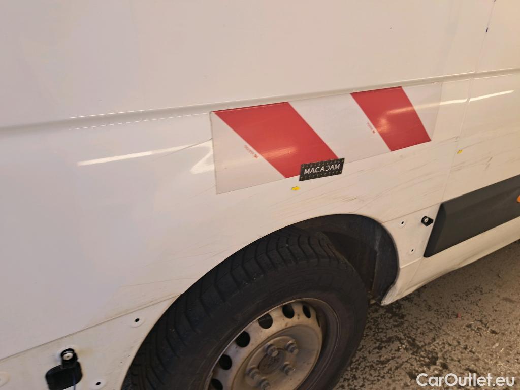  Renault  Master RENAULT  VU 4p Fourgon FG GCf Trac F3500 L3H3 dCi 125 #21