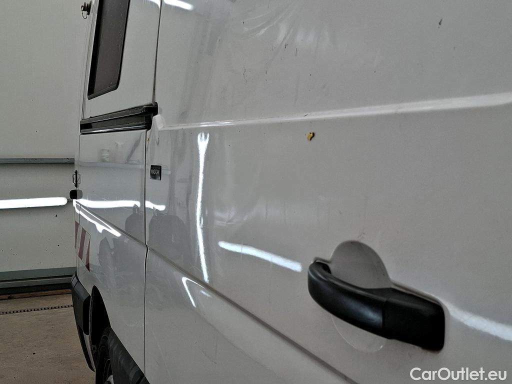 Renault  Master  III Fourgon L2H2 3 5 Grand Confort dCi #18