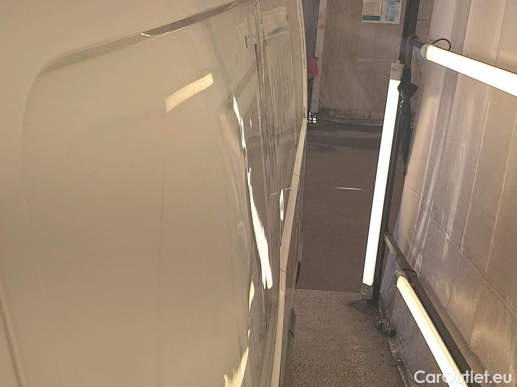  Renault  Master RENAULT  VU 4p Fourgon FG GCf Trac F3500 L3H3 dCi 125 #6