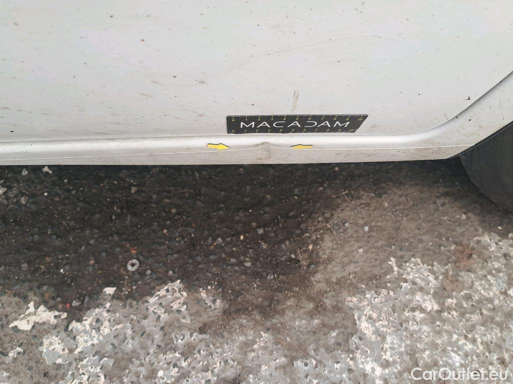  Renault  Master RENAULT  VU 4p Fourgon FG GCf Trac F3500 L3H3 dCi 125 #47