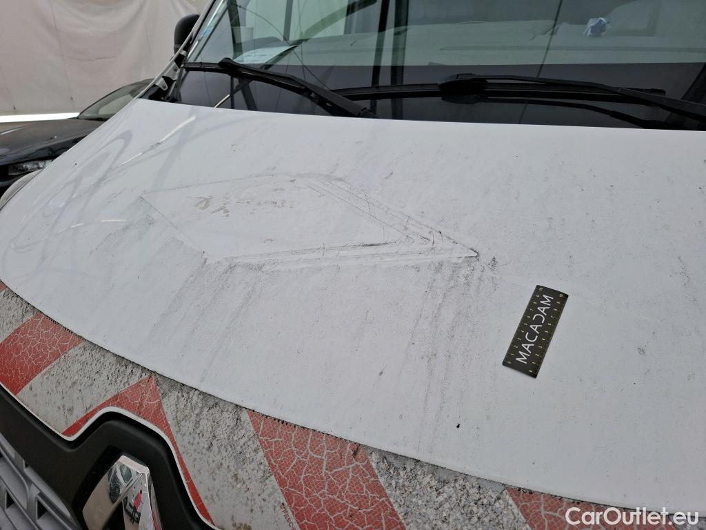  Renault  Master  III Fourgon L2H2 3 5 Grand Confort dCi #100