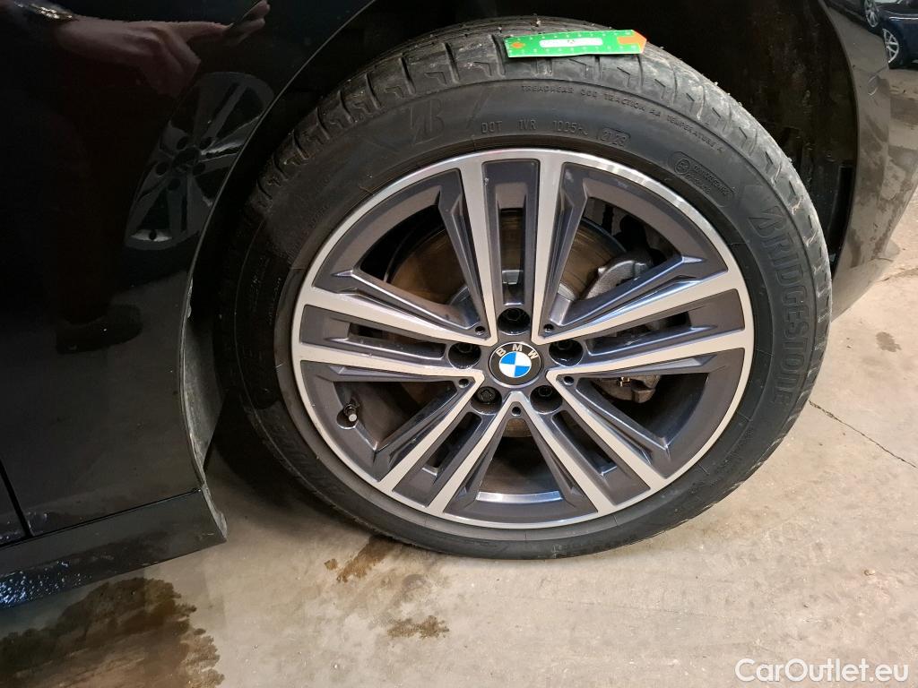  Bmw  Serie 1 BMW Série 1 / 2019 / 5P / Berline 116i Business Design / VO RECONDITIONNE - PHOTOS AVANT RECONDITIONNEMENT #14