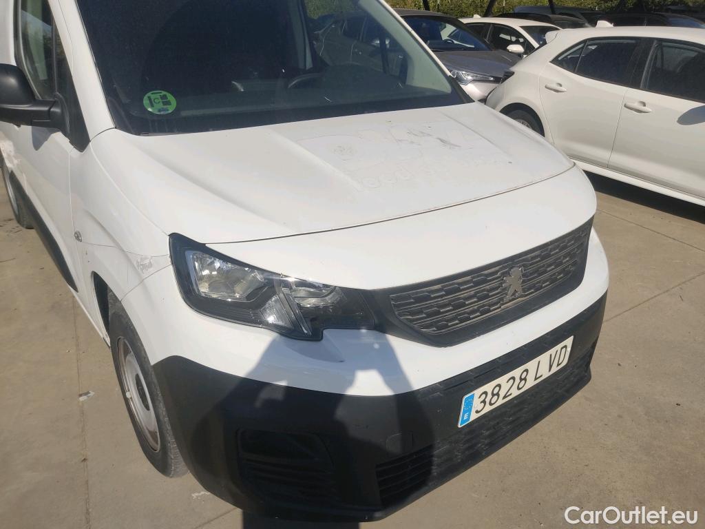  Peugeot  Partner PEUGEOT  / 2018 / 3P / furgón derivado de turismo Pro Standard 600kg BlueHDi 73kW #8