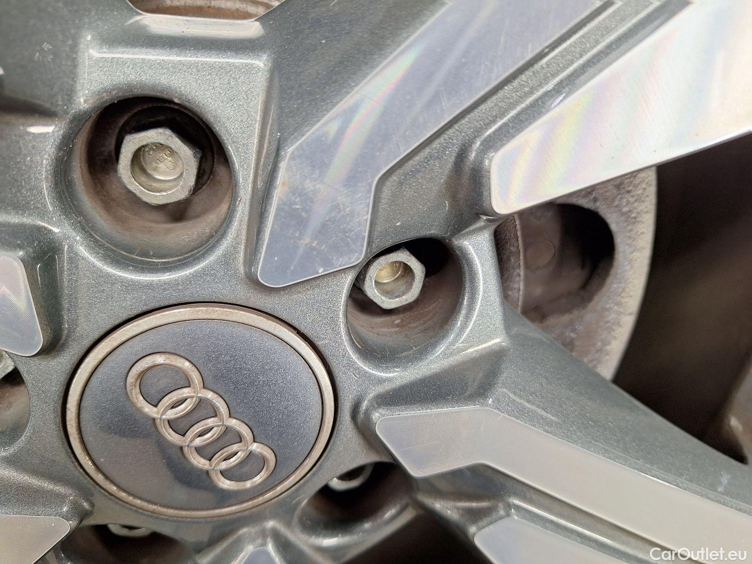  Audi  Q2 Audi,  '16, Audi  1.6 30 TDI 85kW S tronic Design B. Edit 5d #2