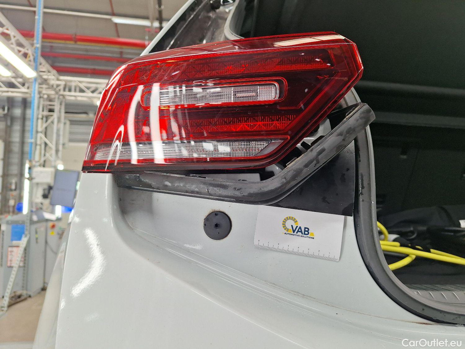 Volkswagen  ID.3 VW,  '20 BEV, Volkswagen  77 kWh Pro S Tour 5d #16