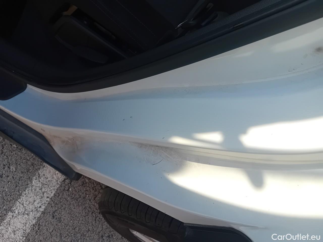 Hyundai  Tucson HYUNDAI  / 2018 / 5P / todoterreno 1.6 CRDI 85kW (116CV) 48V SLE 4X2(SP)(SL) #10