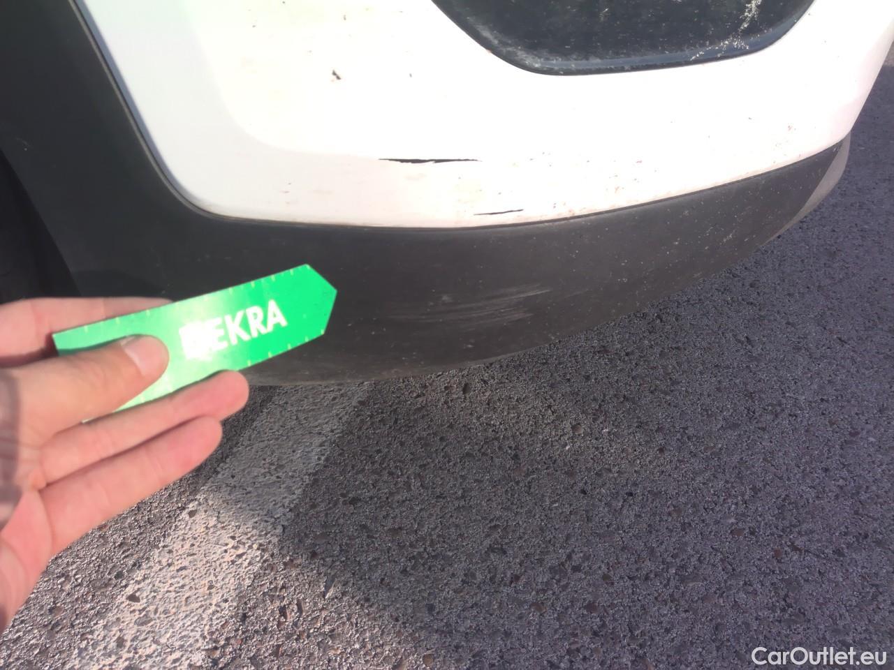  Hyundai  Tucson HYUNDAI  / 2018 / 5P / todoterreno 1.6 CRDI 85kW (116CV) 48V SLE 4X2(SP)(SL) #33