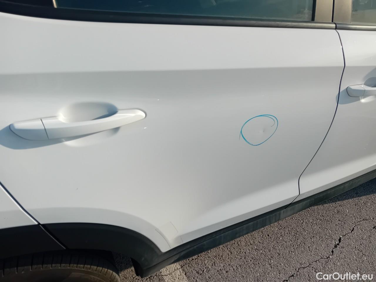  Hyundai  Tucson HYUNDAI  / 2018 / 5P / todoterreno 1.6 CRDI 85kW (116CV) 48V SLE 4X2(SP)(SL) #24