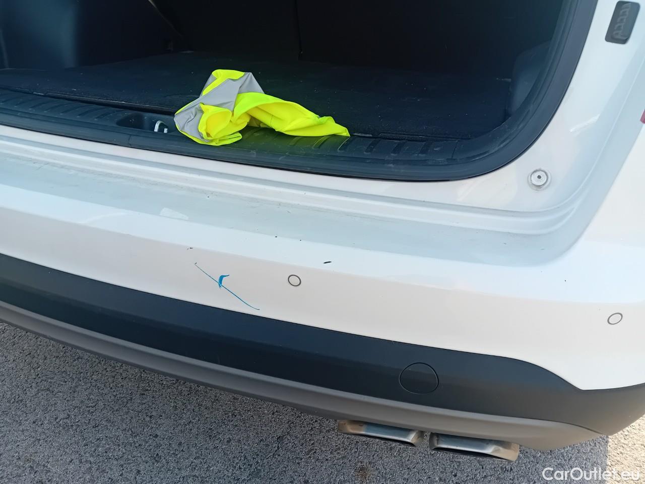  Hyundai  Tucson HYUNDAI  / 2018 / 5P / todoterreno 1.6 CRDI 85kW (116CV) 48V SLE 4X2(SP)(SL) #18