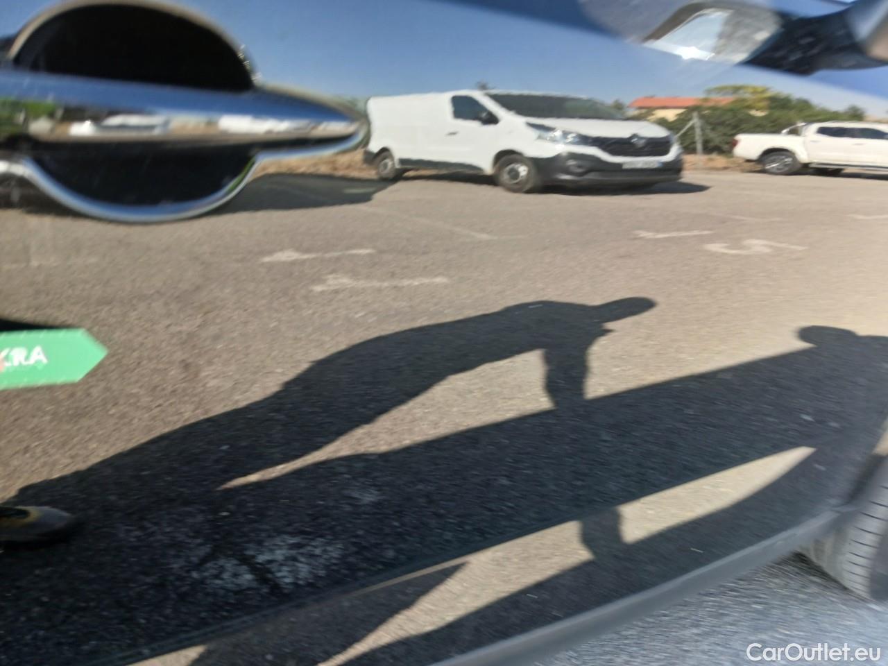  Land Rover  Discovery NISSAN QASHQAI / 2021 / 5P / todoterreno DIG-T 116kW mHEV Xtronic N-GO(SP) #21