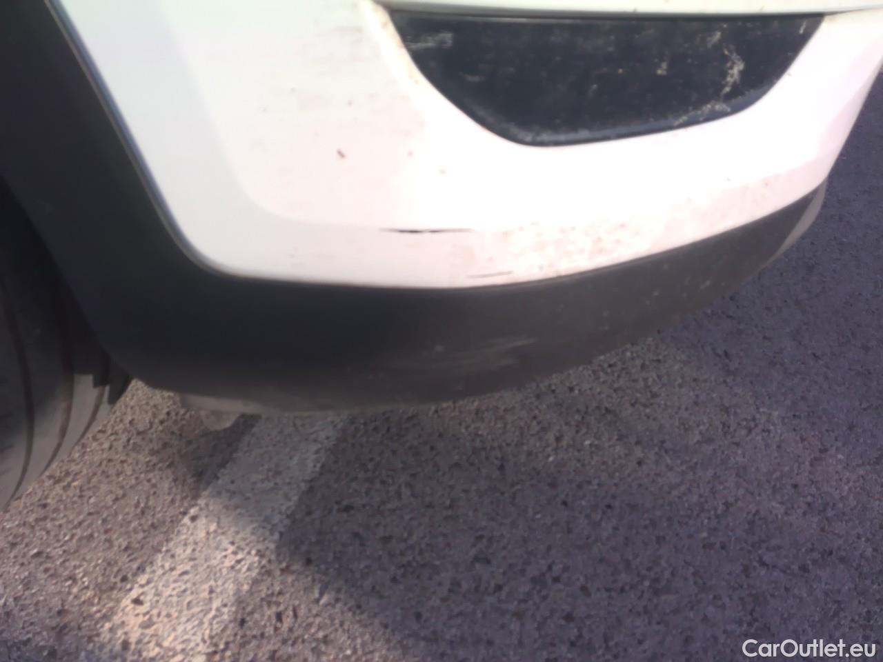  Hyundai  Tucson HYUNDAI  / 2018 / 5P / todoterreno 1.6 CRDI 85kW (116CV) 48V SLE 4X2(SP)(SL) #32