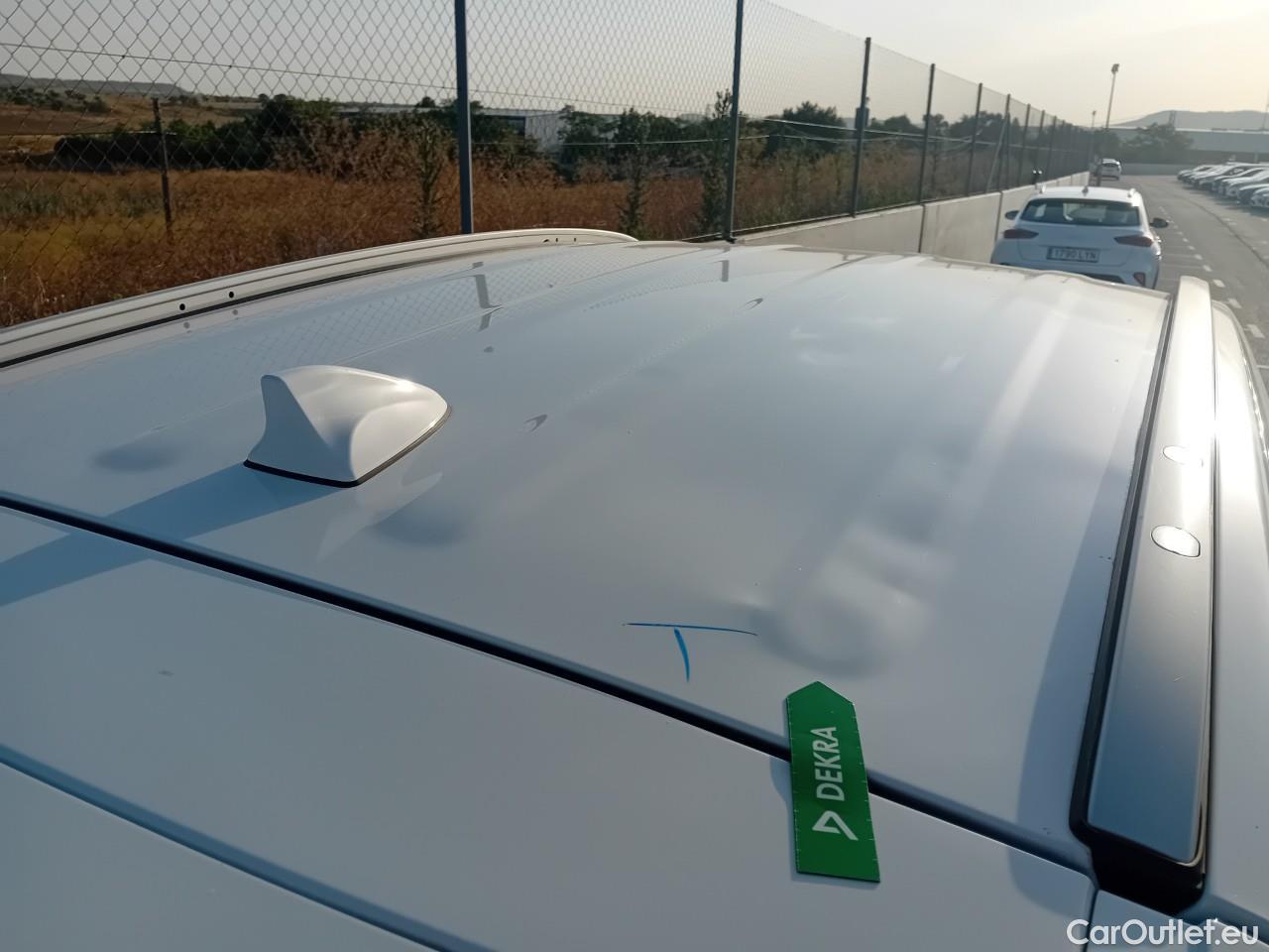 Hyundai  Tucson HYUNDAI  / 2018 / 5P / todoterreno 1.6 CRDI 85kW (116CV) 48V SLE 4X2(SP)(SL) #22