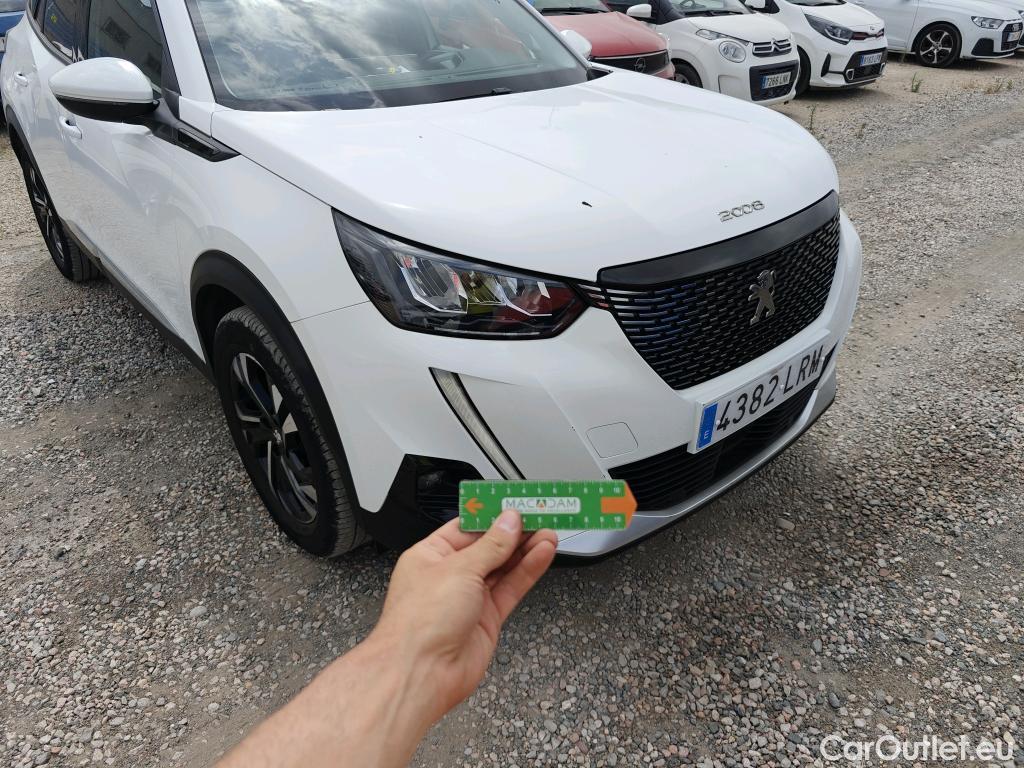  Peugeot  2008  Allure Pack 1.2 PureTech 130CV AT8 E6d #11