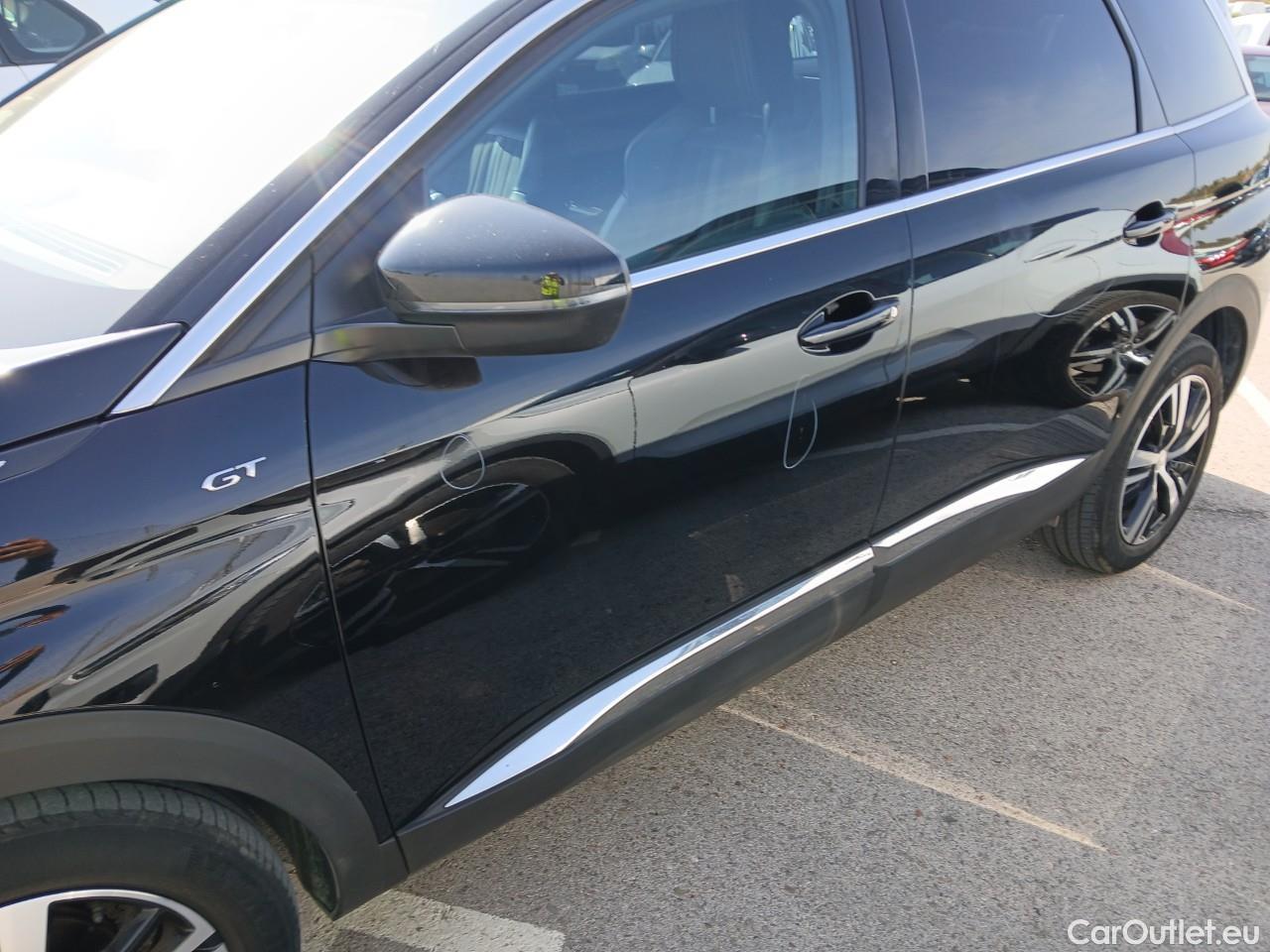  Peugeot  5008 PEUGEOT  / 2020 / 5P / todoterreno 1.6 PureTech 132KW S&S GT EAT8 #25