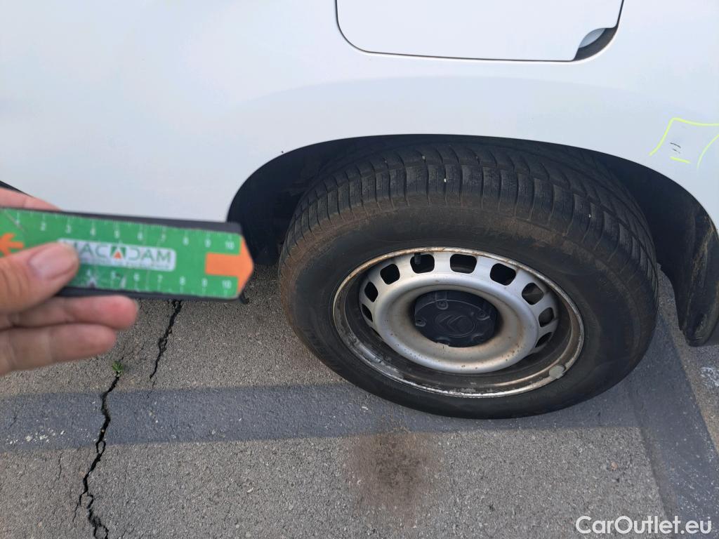  Citroen  Berlingo  Furgón Control M 1.5 BlueHDi 75CV MT5 E6dT #38