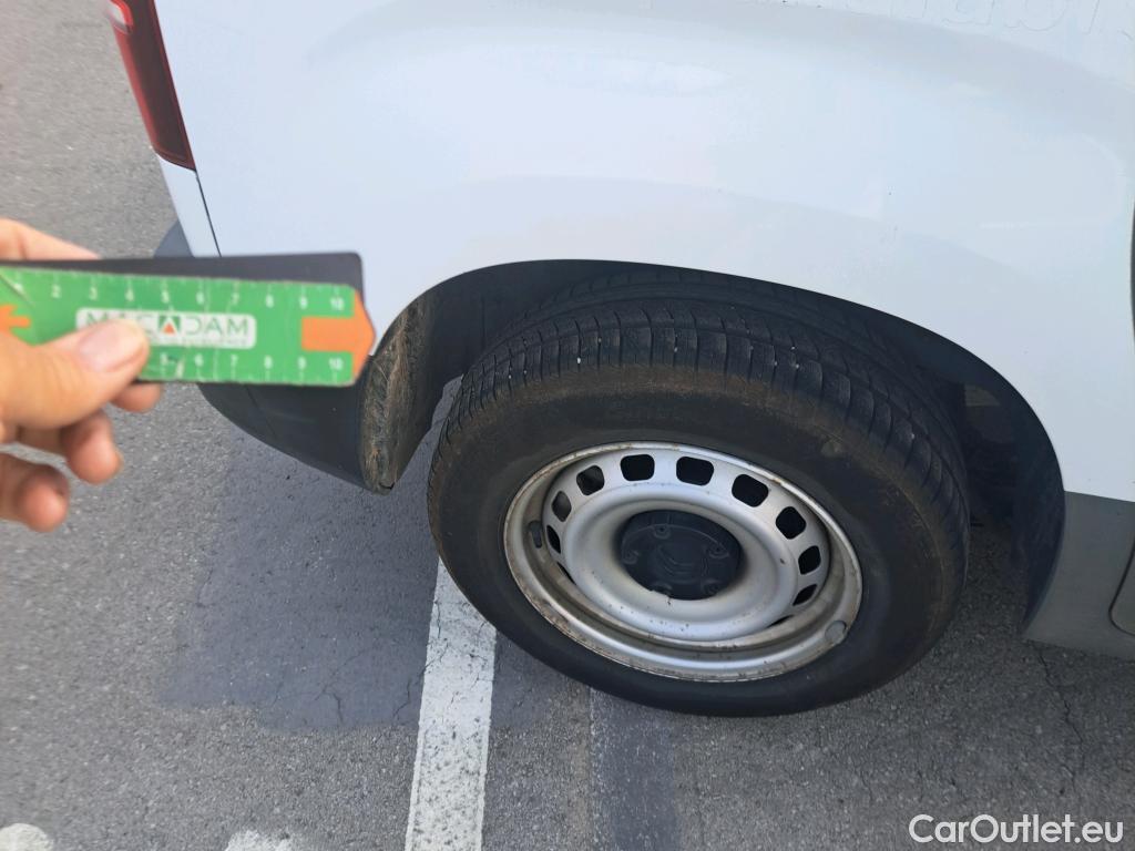  Citroen  Berlingo  Furgón Control M 1.5 BlueHDi 75CV MT5 E6dT #36