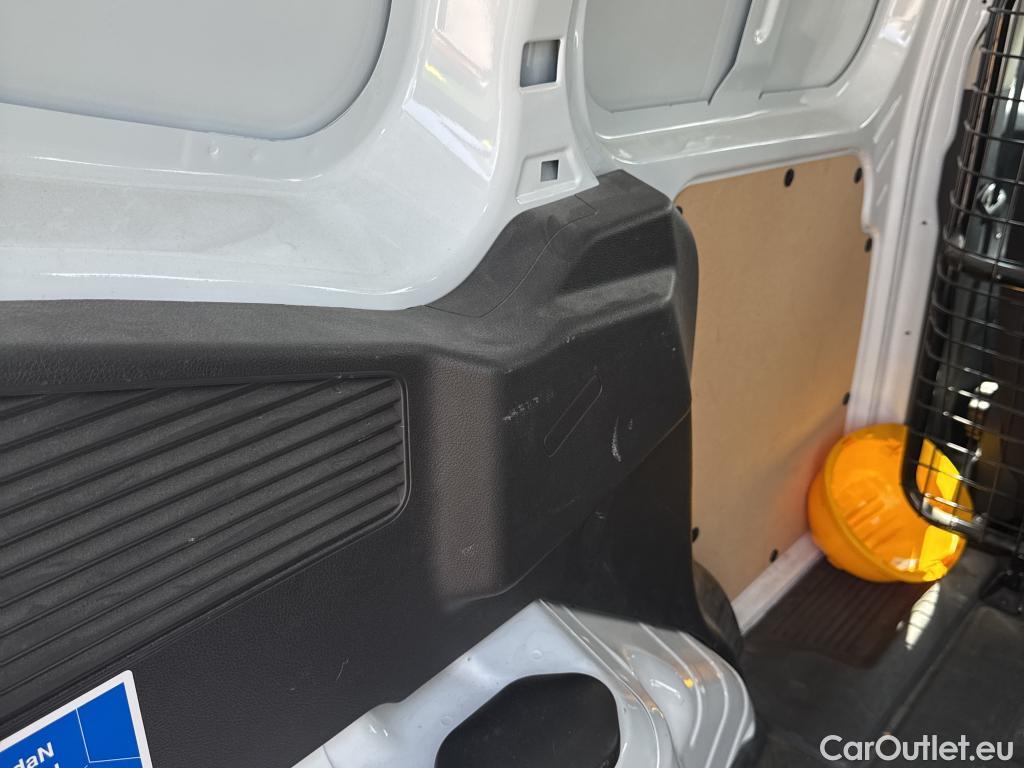  Ford  Transit FORD  Courier/2014/4P/furgón der.turis Van 1.5 TDCi 56kW Trend #32