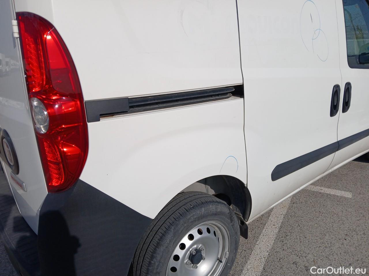  Fiat  Doblo FIAT Doblò Cargo/2015/3P/furgón derivado de turismo Cargo Base Plus 1.3 Mjet 70kW (95CV) #8