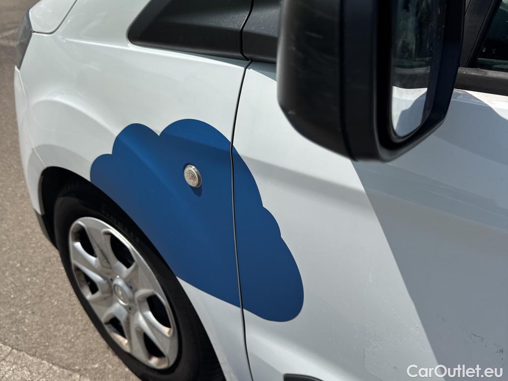  Ford  Transit FORD  Courier/2014/4P/furgón der.turis Van 1.5 TDCi 56kW Trend #25