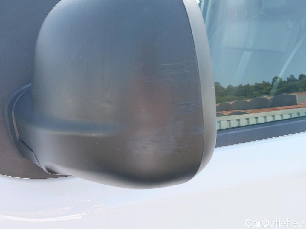  Opel  Vivaro OPEL  / 2019 / 4P / furgón 1.5 Diésel 74kW (100CV) S Inc. Express #41