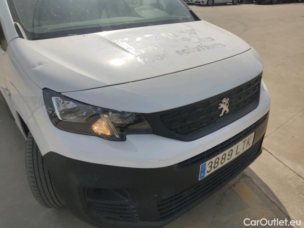  Peugeot  Partner PEUGEOT  / 2018 / 3P / furgón derivado de turismo Pro Standard 600kg BlueHDi 73kW #20