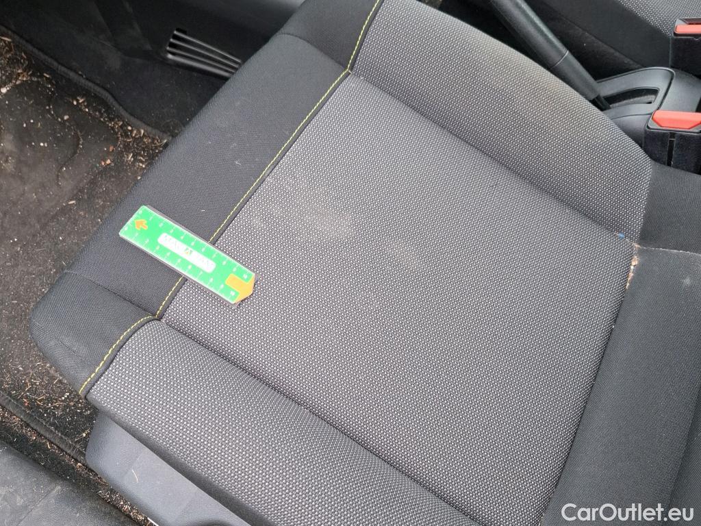  Citroen  C3  Société Feel Nav 1.2 PureTech 80CV BVM5 E6d #35