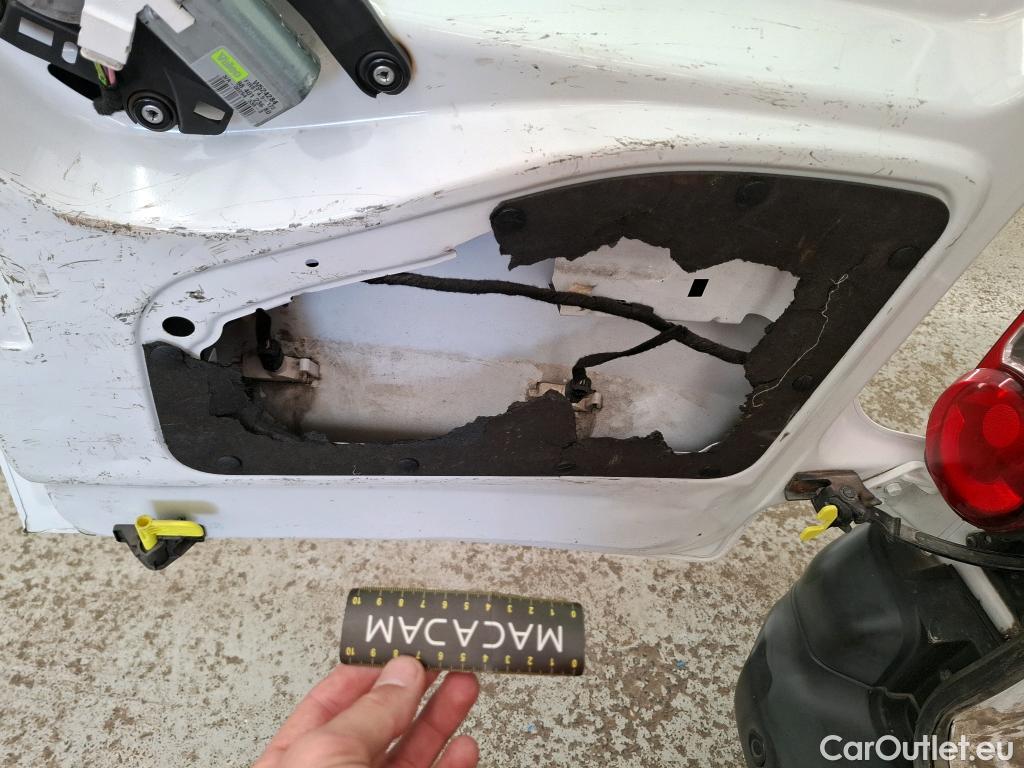  Citroen  Berlingo  Fourgon Confort L1 (Court) 1.6 100CV BVM5 E6 #40