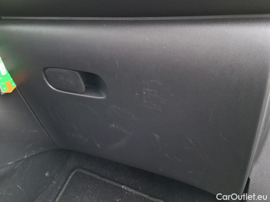  Citroen  C3  Société Feel Nav 1.2 PureTech 80CV BVM5 E6d #10