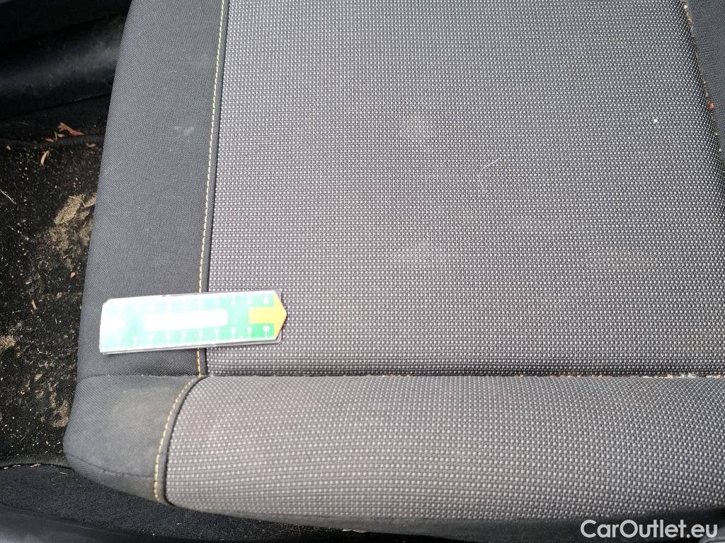  Citroen  C3  Société Feel Nav 1.2 PureTech 80CV BVM5 E6d #34