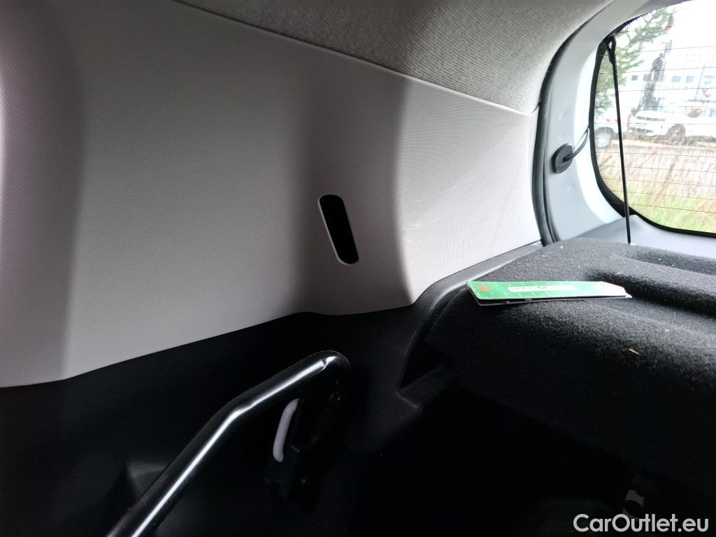  Citroen  C3  Société Feel Nav 1.2 PureTech 80CV BVM5 E6d #25