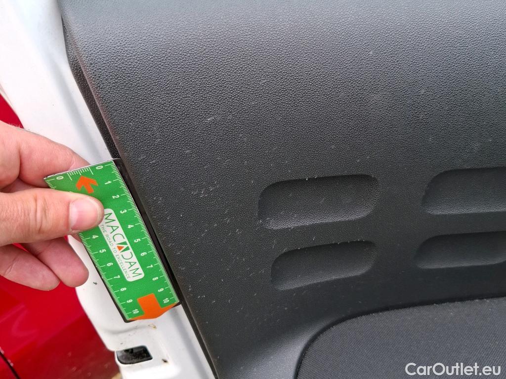  Citroen  C3  Société Feel Nav 1.2 PureTech 80CV BVM5 E6d #23