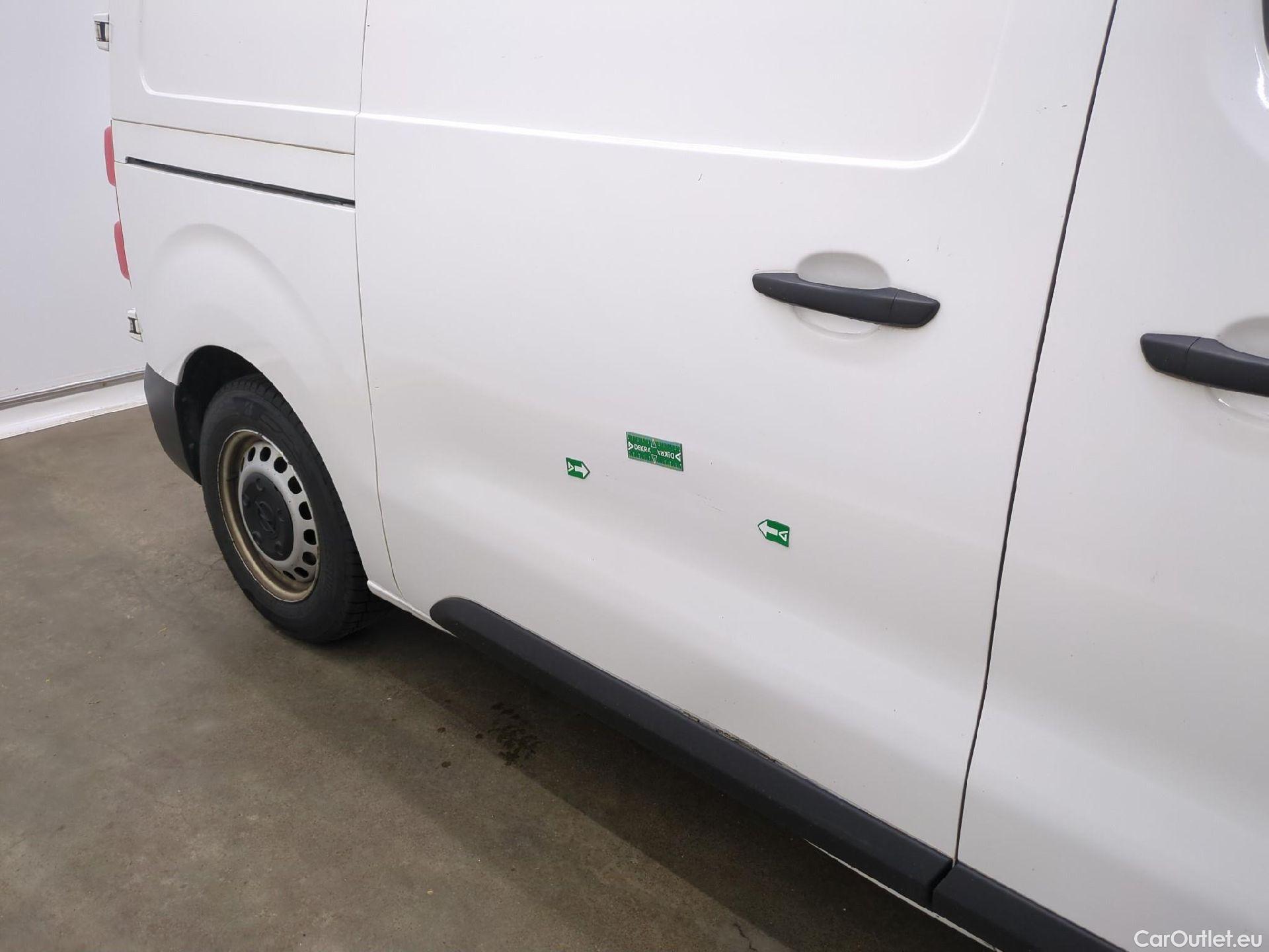  Opel  Vivaro OPEL  / 2019 / 4P / Fourgon tôlé 1.5 Diesel 120 ch L2 Pack Clim #20