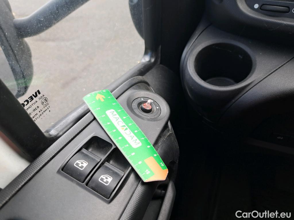  Iveco  Daily  p Châssis cabine  Plus 4x2 35C17 / Empat. 3000 / MACHINE A PNEUS / REMORQUE IMMAT EG537FR / COPIE DE CG REMORQ / DUPLI A FAIRE #26